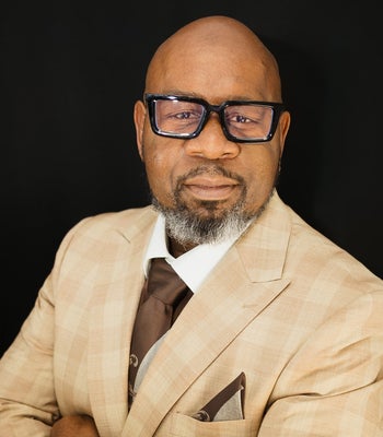 Portrait of Ardise Hicks, Realtor®.